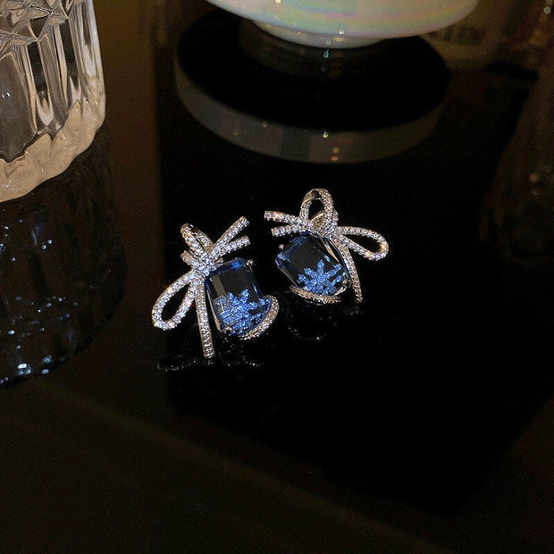 Silver Needle Zircon Bow Ear Needle