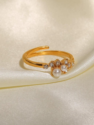 White Pearl Set Diamond Ring