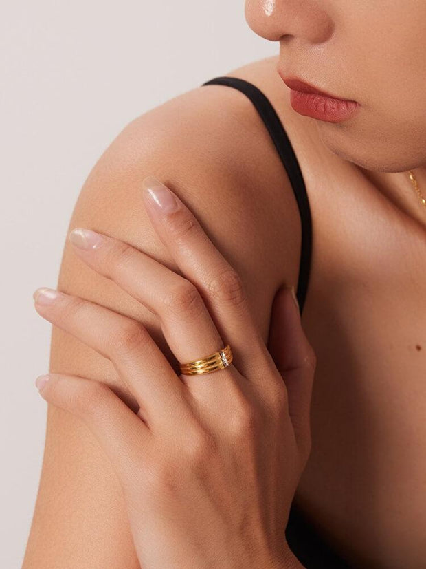 18K Gold Stainless Steel Wide Three Diamond Ring