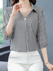 Striped V-neck 3 / 4 Sleeve Shirt