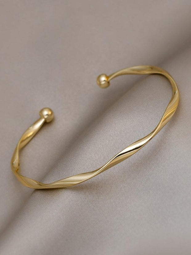 Twisted Simple Bracelet