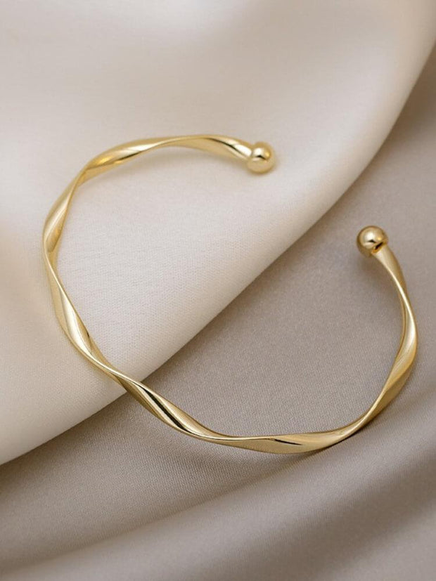 Twisted Simple Bracelet