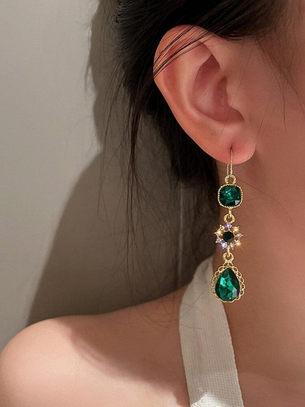 Emerald Earrings With Diamond