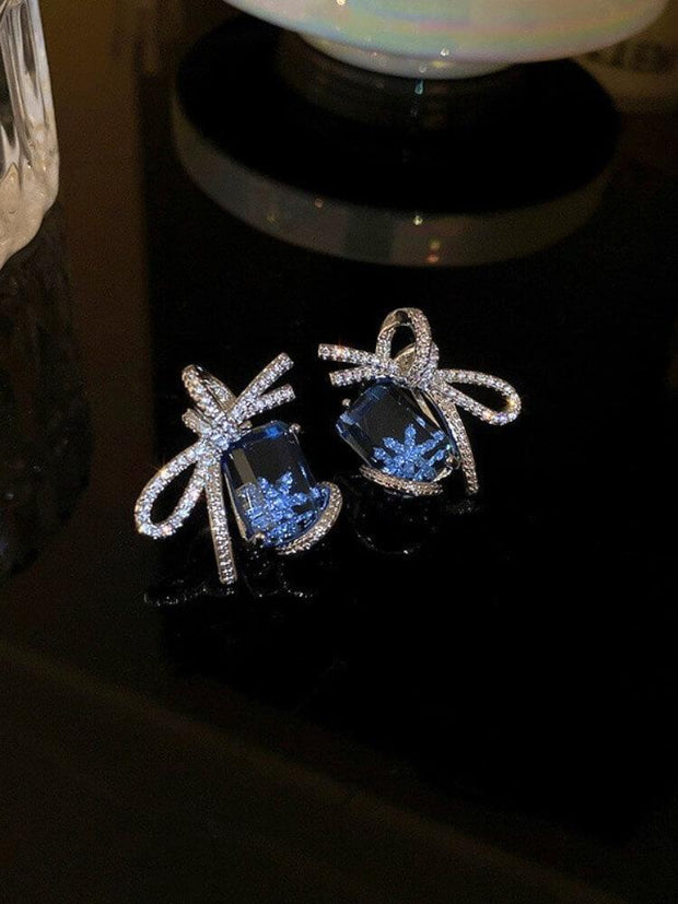 Silver Needle Zircon Bow Ear Needle