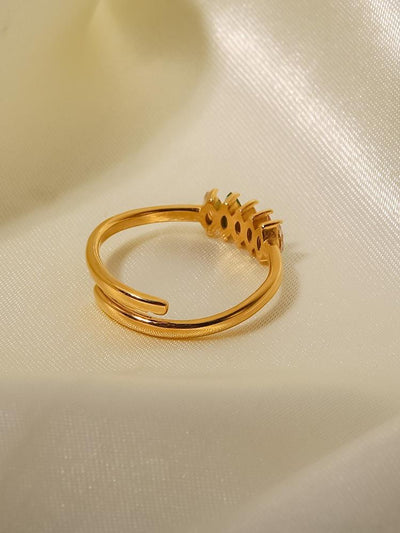 18K Gold Oval Zircon Ring