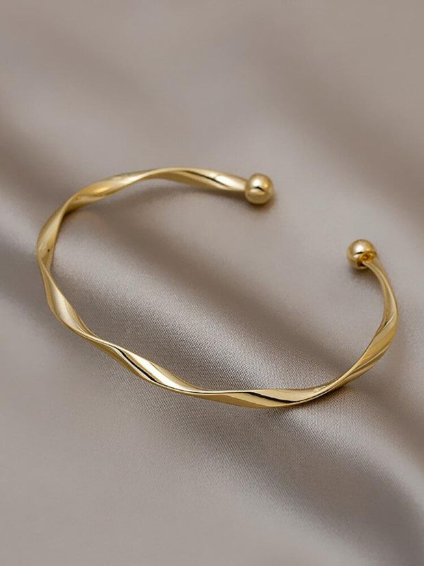 Twisted Simple Bracelet