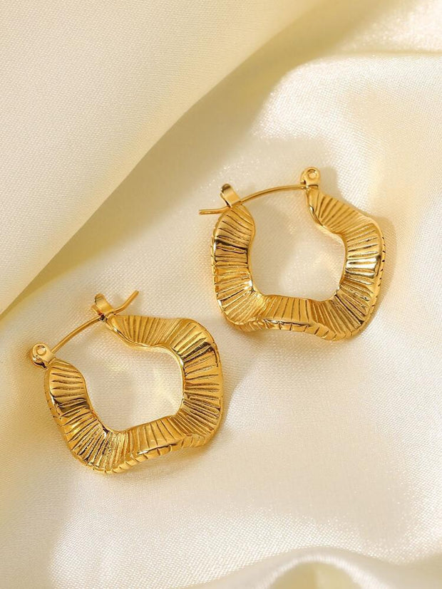 18K Gold Plated Wave Shaped Earring