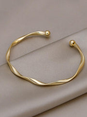 Twisted Simple Bracelet